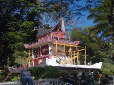  Lac Toba