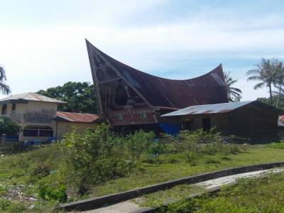  Lac Toba