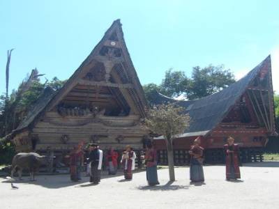 Lac Toba