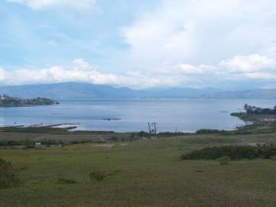  Lac Toba