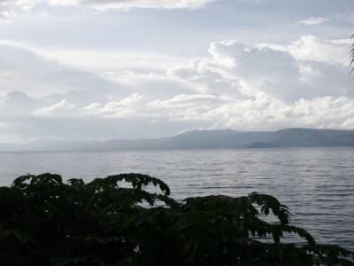  Lac Toba