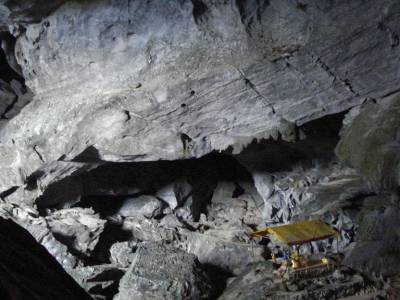 La grotte Tham Poukham