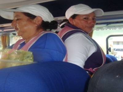 les vendeuses de tout ds le bus