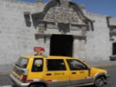Taxi en la ciudad blanca