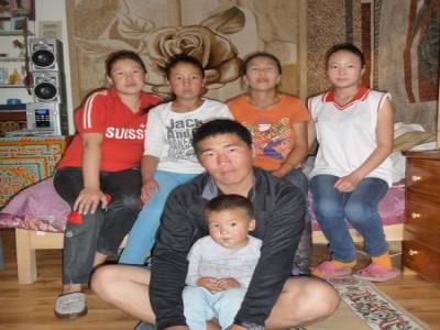 Famille mongole typique... ou pas