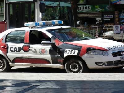 policia ! alors cap ou pas cap?!