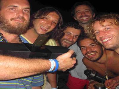 sur la plage avec mes amis Argentins