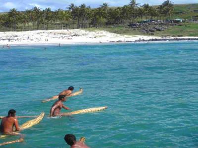 surf des ancêtres polynésiens