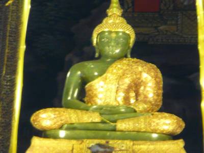 buddha d emeraude