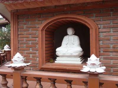 Bouddha en marbre