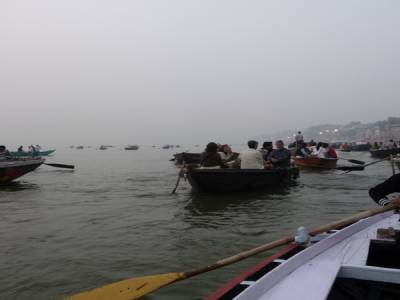 Matin sur les ghats du Gange
