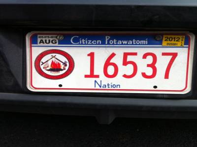Encore une plaque pour Indiens