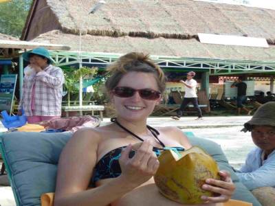 Coconut bien fraiche sur la plage!
