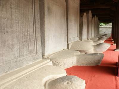 Les stèles tortues (Temple de la Littérature)