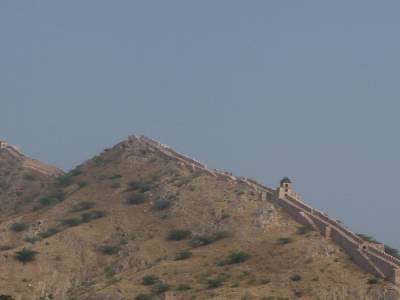 murailles tout autour du fort