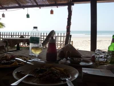 vue sur la plage pendant la pause dejeuner...dur!