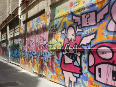 Quelques graffitis.