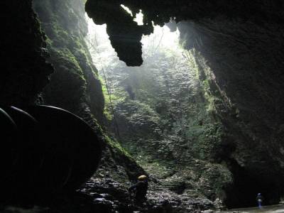 Speleo dans les grottes