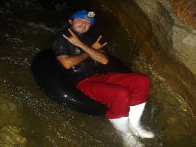 Speleo dans les grottes