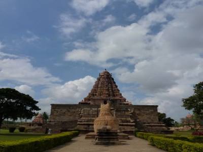 Gangaikondacholapuram temple - entree