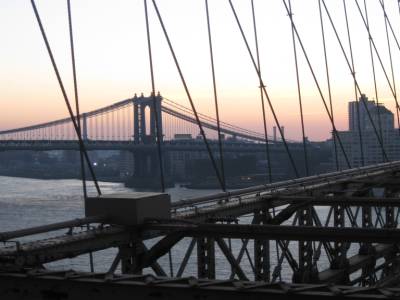 Lever du soleil sur le pont de Brooklyn