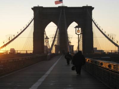 Lever du soleil sur le pont de Brooklyn