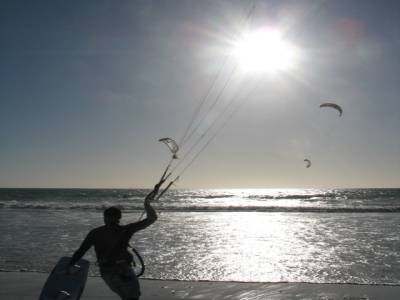 Kite surfer in Mullaloo beach