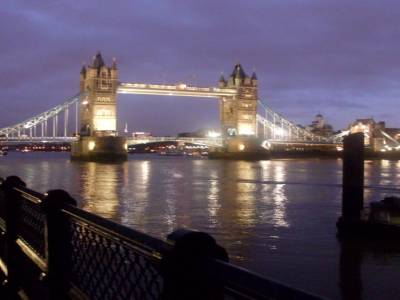Tower Bridge by night 
