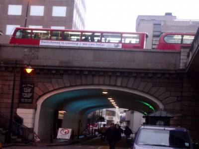 Quelque bus rouges!