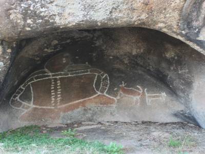 Art aborigène sur les parois d'une grotte