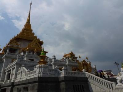 China Town - Wat Traimit