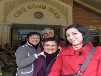 Marché de Dong Xuan en famille
