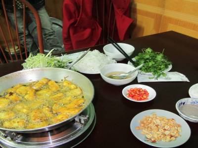 Cha Ca, fondue de poisson chat, typique de Hanoi