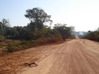 La piste pour aller au village de Kiat Ngong