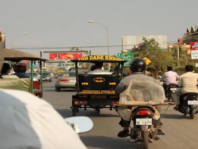 Batman tuk tuk