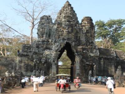 Angkor Thom Door
