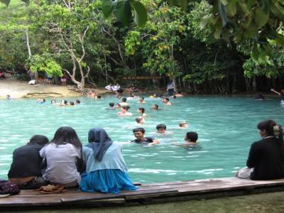 Emerald pool