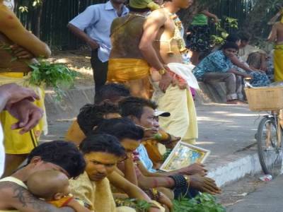 Des indiens dans la ville