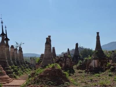 Lac Inle - Shwe Inthein Paya