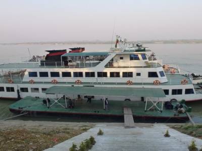 en route pour Bagan par bateau