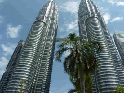 Les tours Petronas et leur 452m
