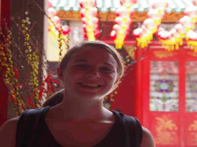 Sarah dans le temple chinois