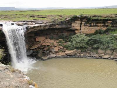 Tsitsi falls