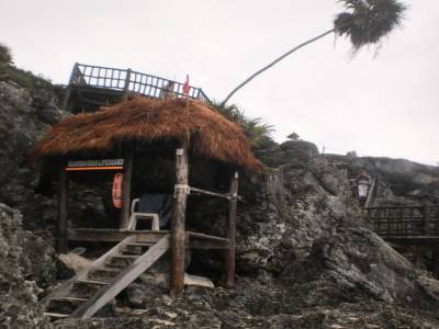 un autre poste de secours maya