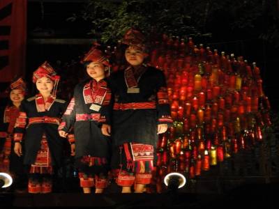 Costumes laos traditionnels