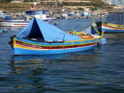 les bateaux typiques maltais... 