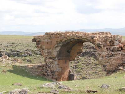 Ruines d Ani-Ancienne capitale d Armenie- Moyen Age Xe siècle