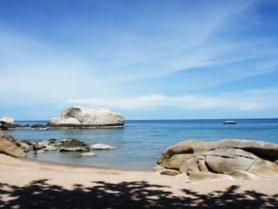 Ko Tao, plage vraiment tranquille où on a pu plonger dans une eau transparente!!