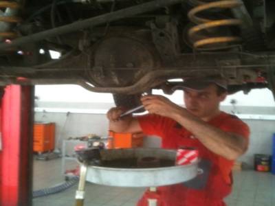 Chez le docteur Toyota, visite de routine. Tout va bien.