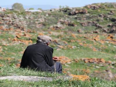 Old lonesome man